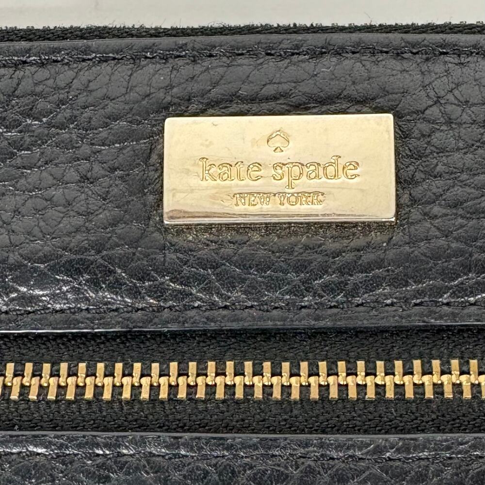 Kate Spade New York Highland Place Bee Wristlet Black Pebbled Leather Gold Zip - Picture 3 of 13